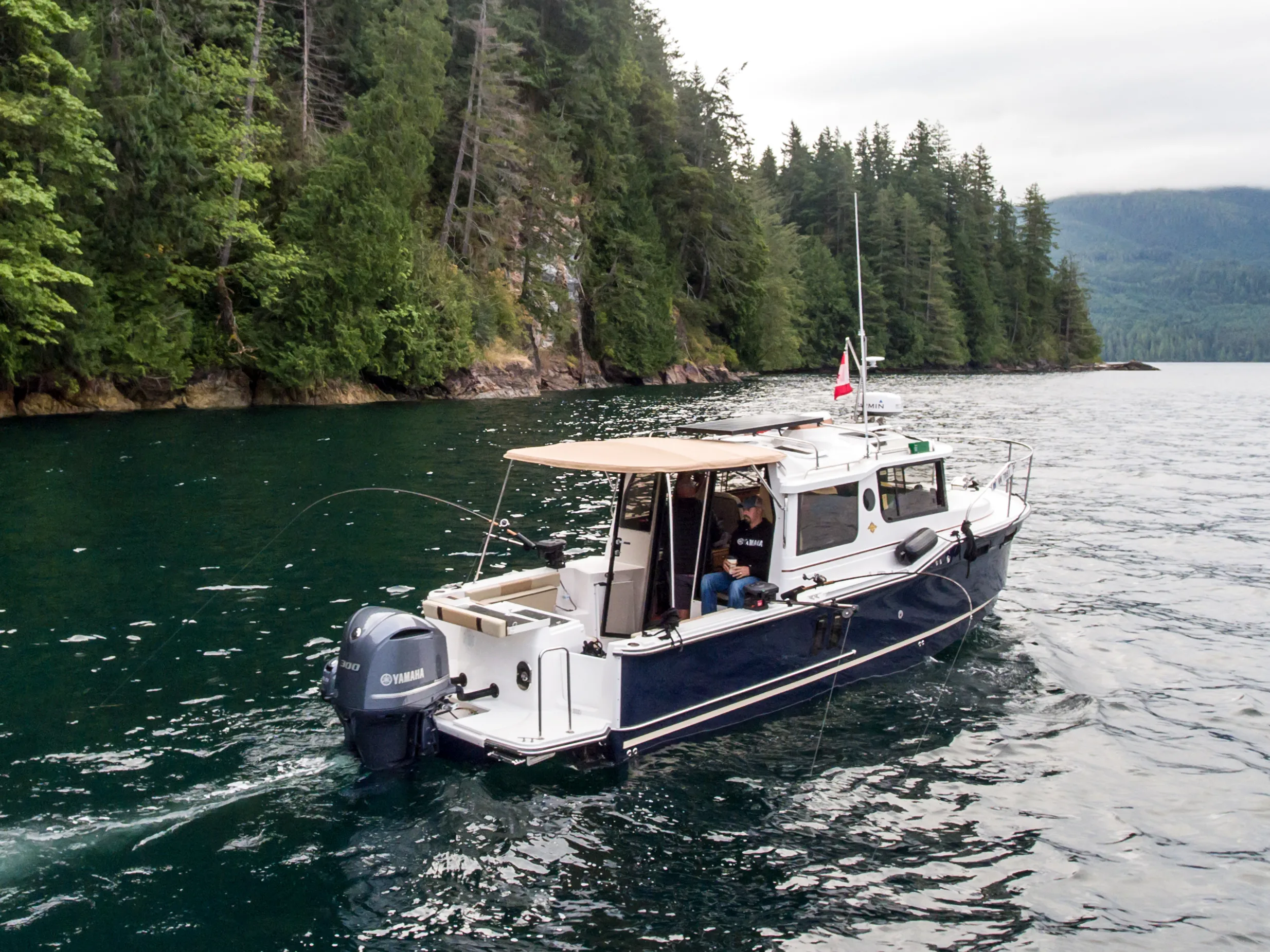 Ranger Tugs R 27 Running 18